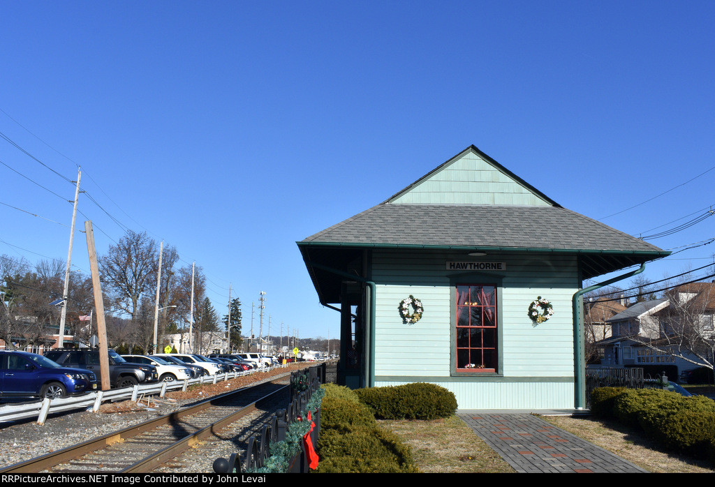 Former Susie Q Hawthorne Station-looking north